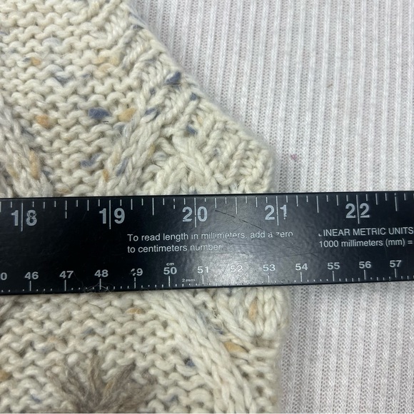 Vintage Express Tricot Handknit Sweater Vest Cream Angora Wool Blend Size Large - Picture 9 of 10